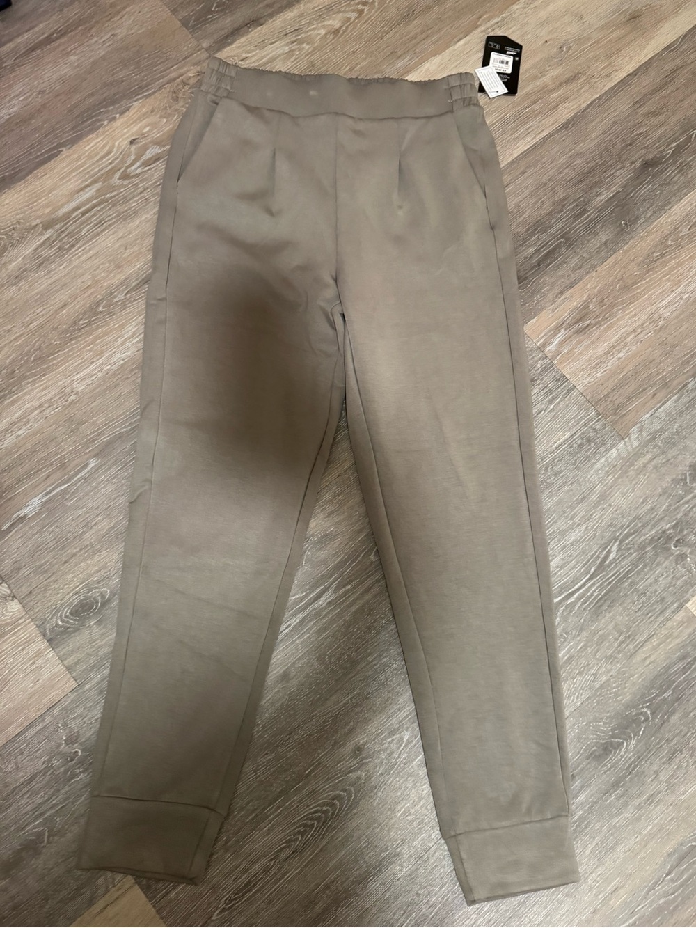 Avia Scubaknit joggers. 
NWT
Pleated and pockets